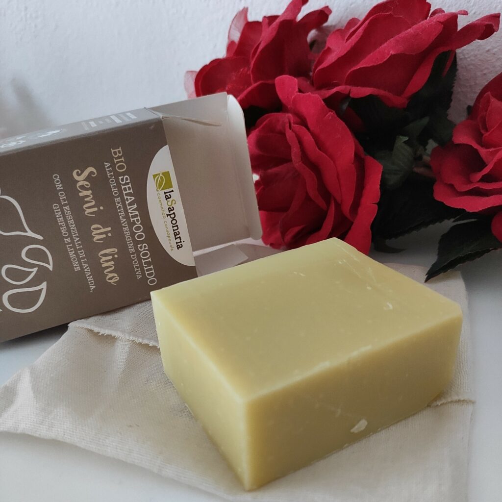 Shampoo solido per capelli grassi
